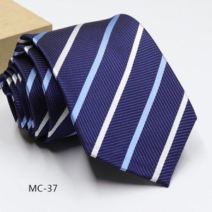 Men's striped tie size  145x 8